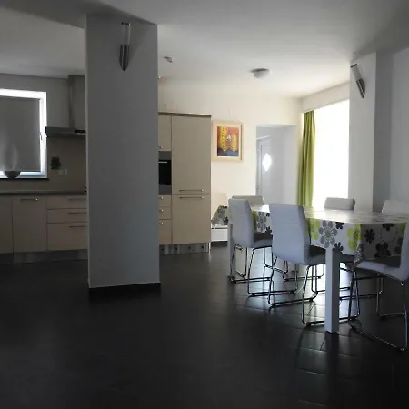 Country house Pocitniska Hisa