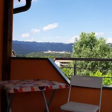 Pocitniska Hisa * Dobravlje