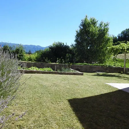 Pocitniska Hisa Country house Dobravlje