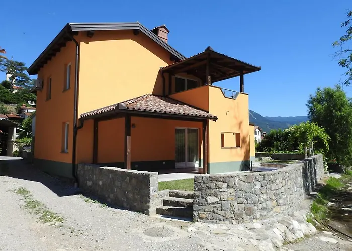 Casa di campagna Pocitniska Hisa *